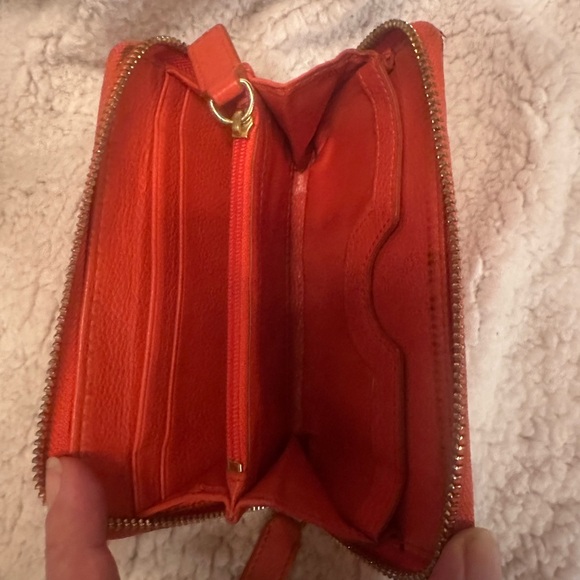 Tory Burch Amanda Orange Zip-Around Wallet - Picture 7 of 7